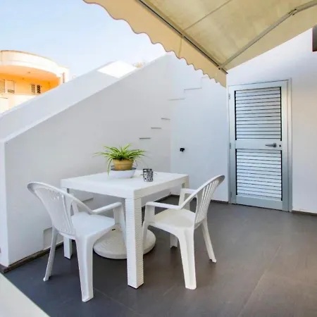 And Sea - Apartament